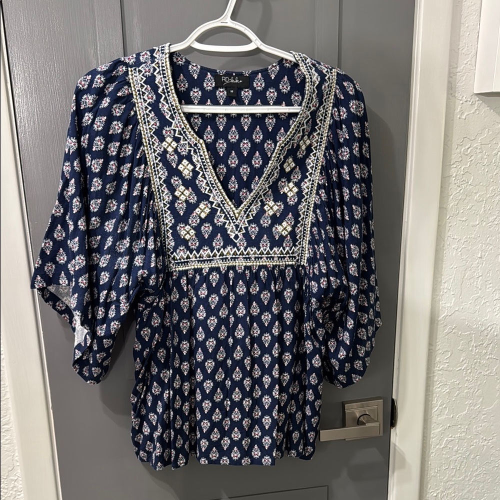 RD Style Blue and White Boxy Bib Collar Blouse